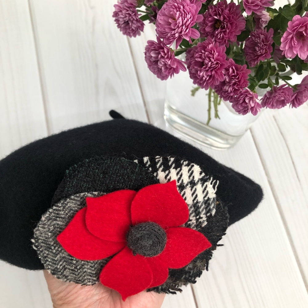 Black Beret Hat